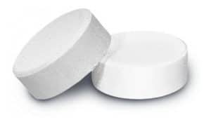 Como usar pastilhas de cloro na piscina