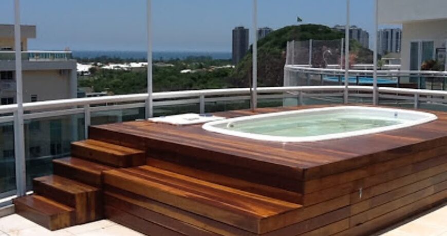 Piscina suspensa de fibra