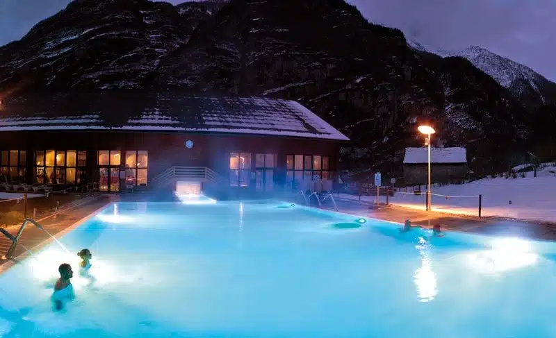 Cuidados especiais com a piscina no inverno